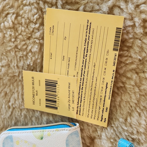 NWT Dooney & Bourke Snow Cone Large Zip Around Wallet/Wristlet ❄️ - Picture 14 of 16